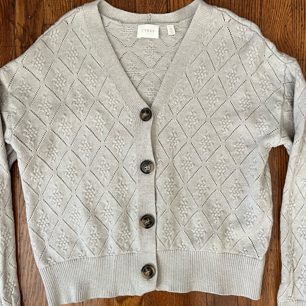 Gray Button Patterned Sweater - image 2